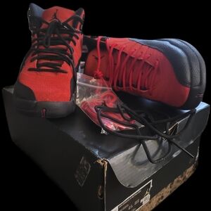 Air Jordan 12 Retro Varsity red and black "reverse flu game" SIZE 7 youth